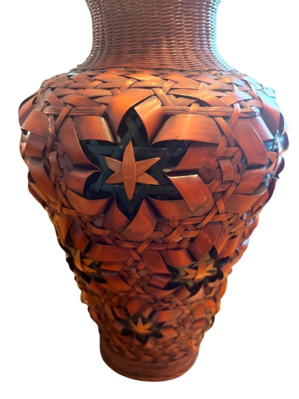 Vintage Japanese Ikebana Rattan Vase With Star-Shaped Woven Pattern Ceramic Inse - Picture 2 of 6